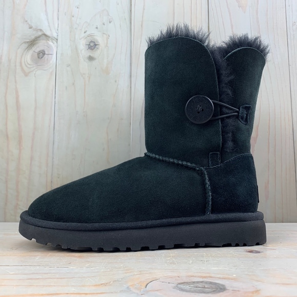 SALE ugg Bailey Button 2 black boots - Picture 4 of 8
